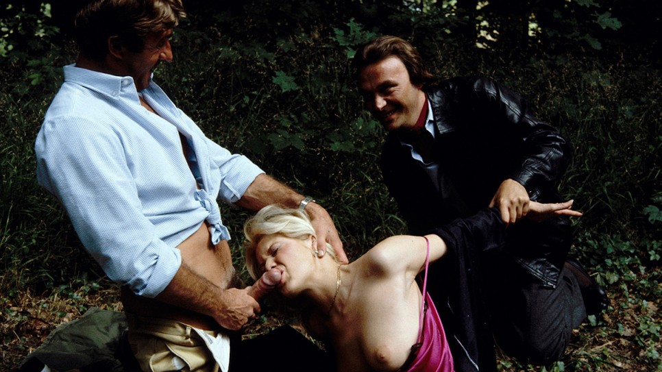 VINTAGE - 2 MEN CATCH A GIRL IN THE FOREST...