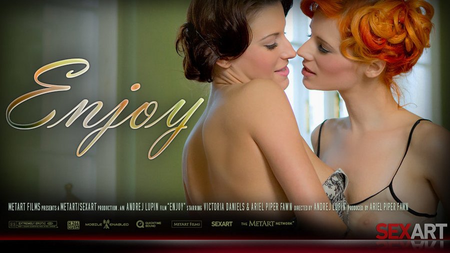 2014 - 04 - 18 Ariel Piper Fawn & Victoria Daniels - Vintage Collection - Enjoy